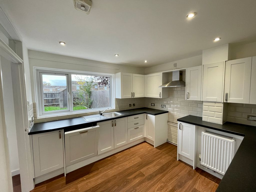 Property photo 2 of 13 Image