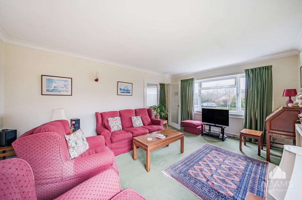 Property photo 3 of 15 Sitting Room