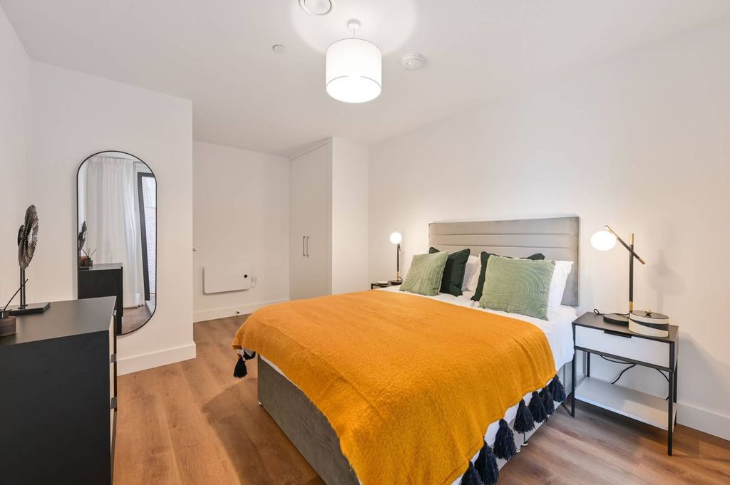 Property photo 3 of 34