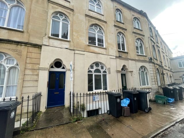 Property photo 1 of 8 Front