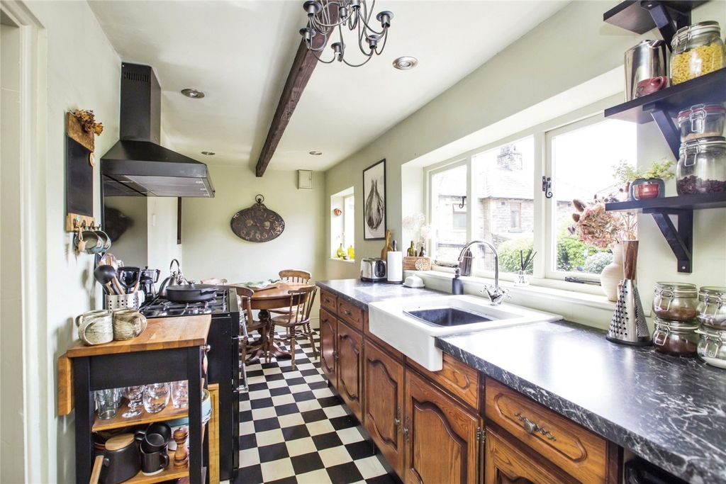 Property photo 3 of 20 Kitchen Diner