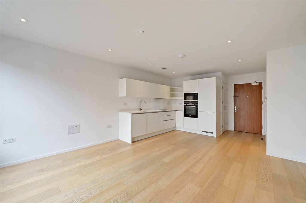 Property photo 2 of 8 Picture No. 06
