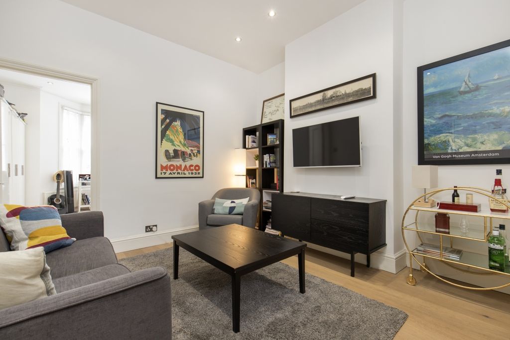 Property photo 1 of 10 Cruden Street 30 ...