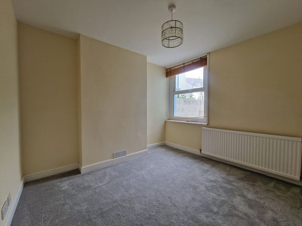 Property photo 3 of 7 Bedroom
