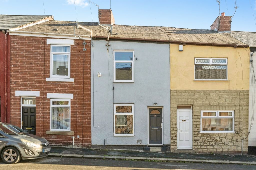 Property photo 1 of 16
