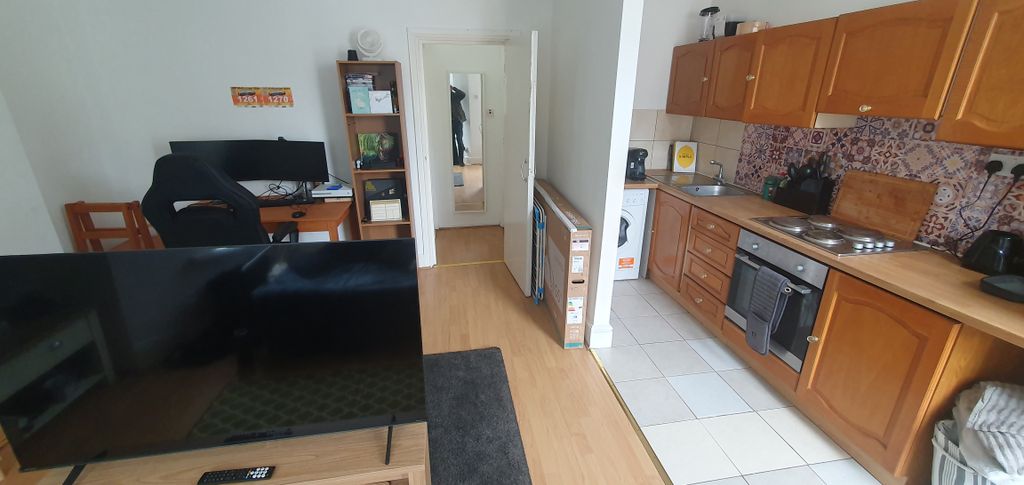 Property photo 3 of 5
