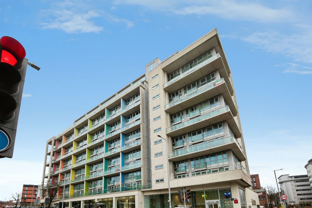 Property photo 1 of 16