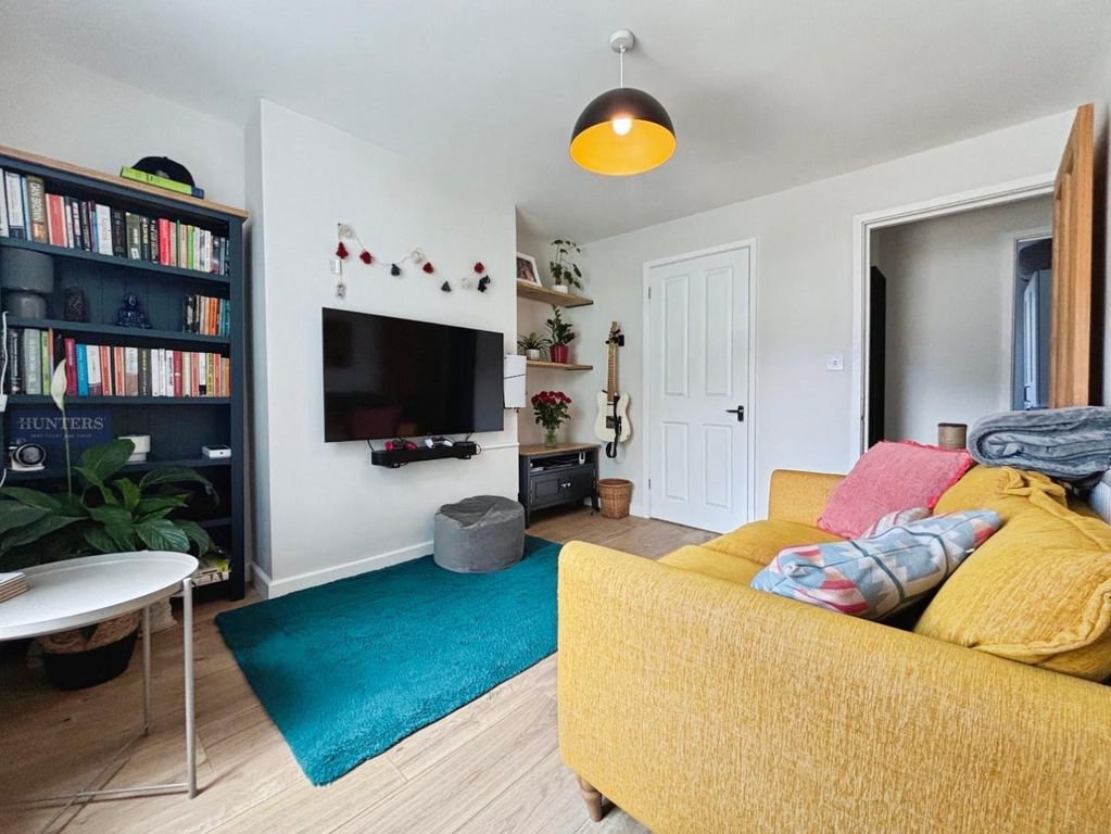 Property photo 1 of 13 Lounge