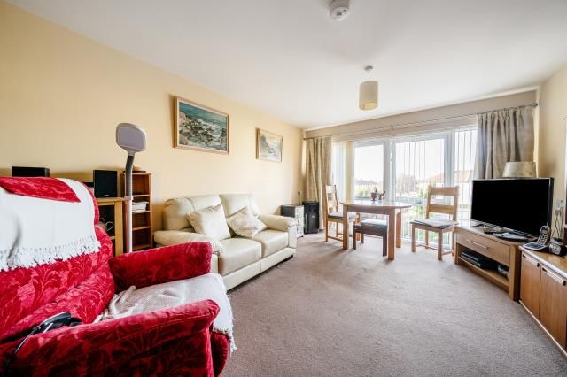 Property photo 2 of 16 Reception Room