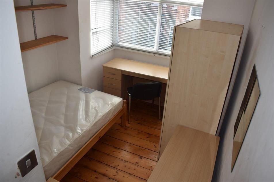 Property photo 3 of 13 Bright, Simply Furnished Bedroom With A Single Bed...