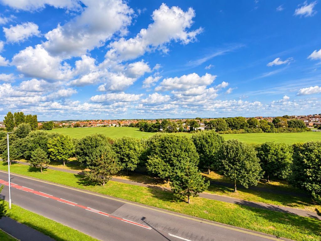 Property photo 2 of 14 Scotney House View 2.Png