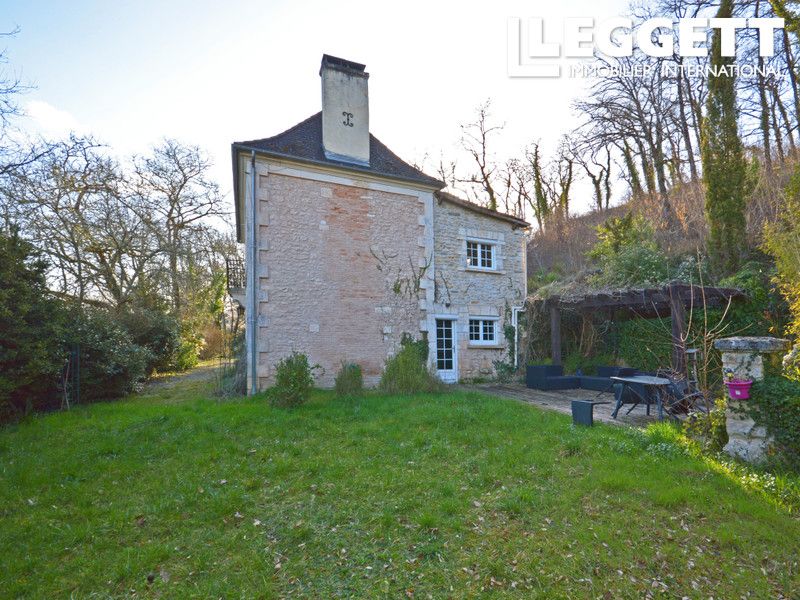 Property photo 2 of 10