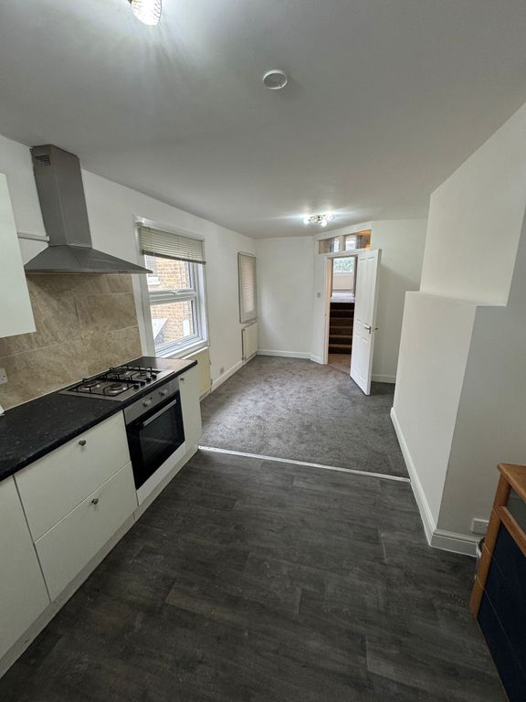 Property photo 2 of 15 Photo 3