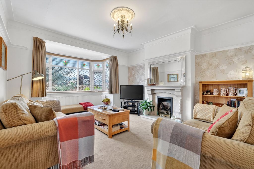 Property photo 2 of 38 Picture No. 27