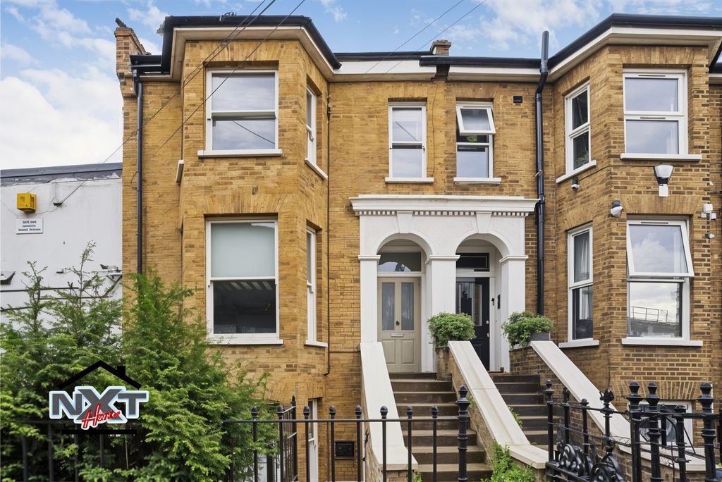 Property photo 1 of 17 Photo 1