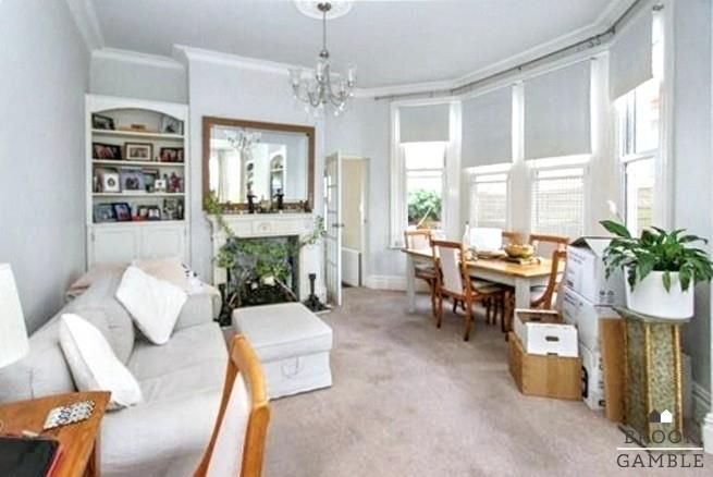 Property photo 3 of 16 01323 438506