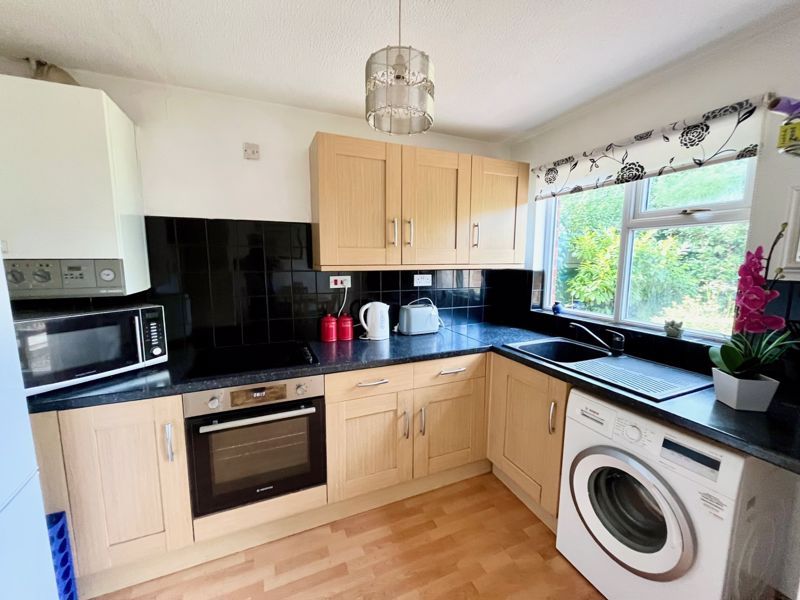 Property photo 2 of 13 Kitchen