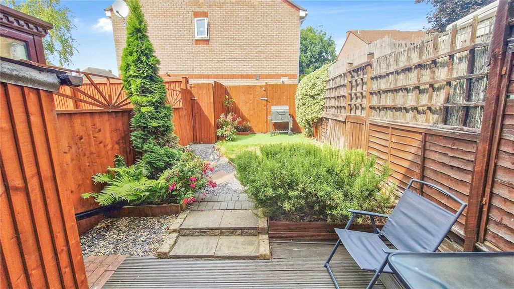 Property photo 2 of 10 Picture No. 05