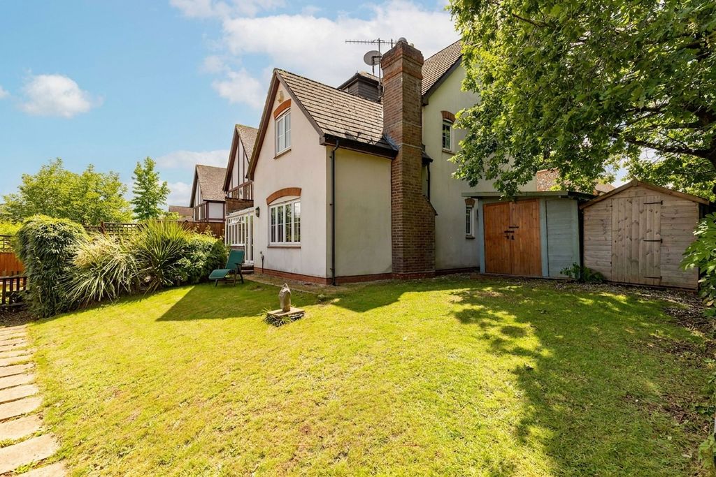 Property photo 2 of 24
