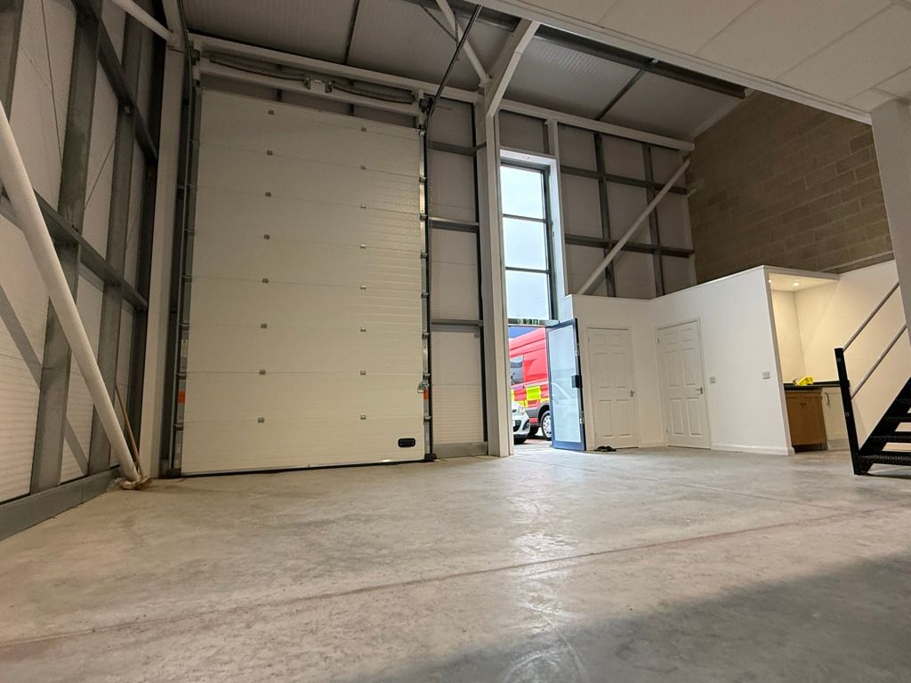 Property photo 3 of 4 Photo 8