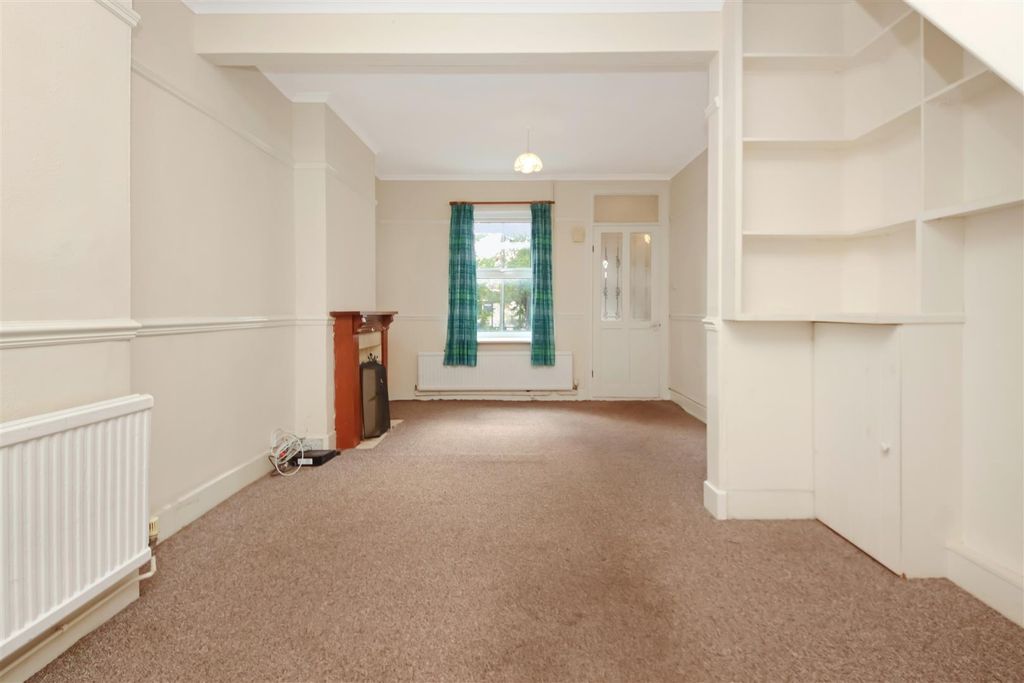 Property photo 2 of 10 Img_5123.Jpg