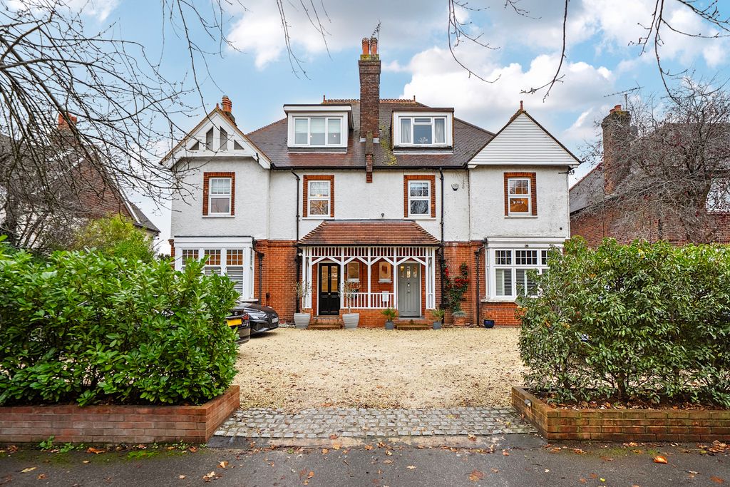 Property photo 1 of 33 Picture No. 77