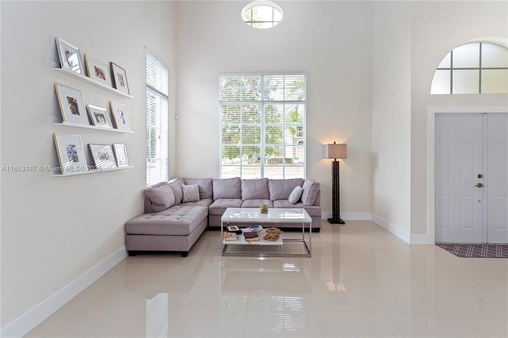 Property photo 1 of 48