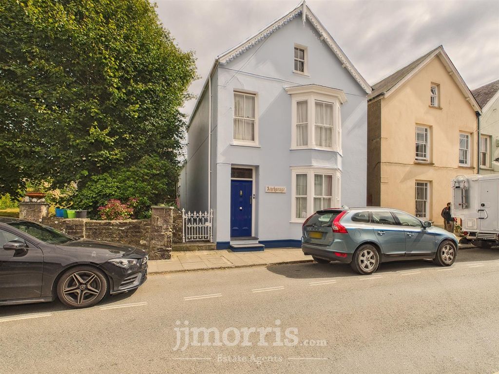 Property photo 1 of 37 Cam02121G0-Pr0190-Still036.Jpg
