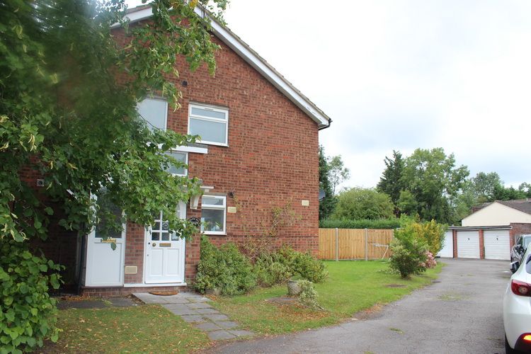 Property photo 1 of 8