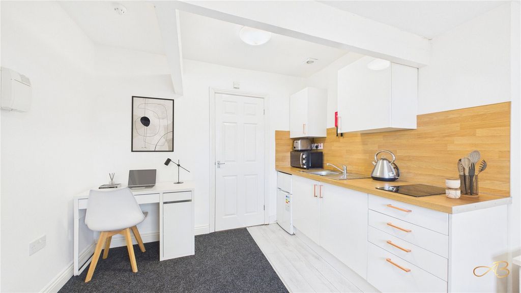 Property photo 2 of 3 Picture No. 05