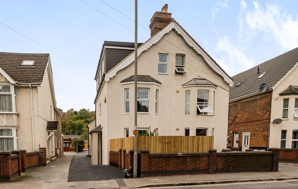 Property photo 1 of 7 Image