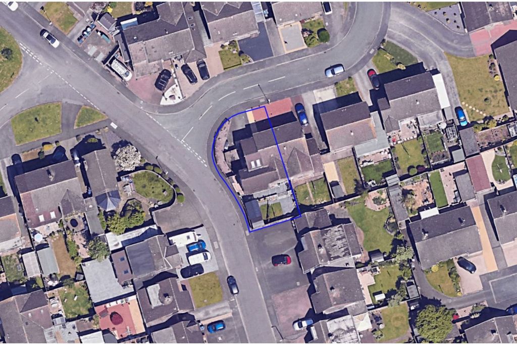 Property photo 3 of 3