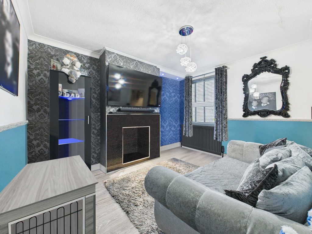 Property photo 1 of 10 Dining Room