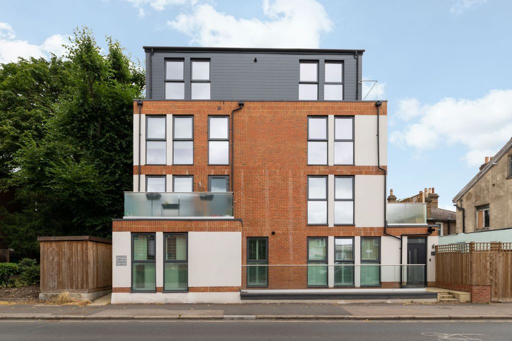 Property photo 1 of 14 Outside