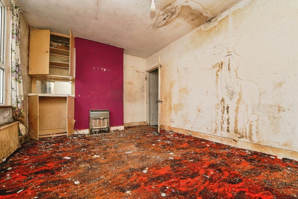 Property photo 3 of 11 Pbox-Img.Jpg