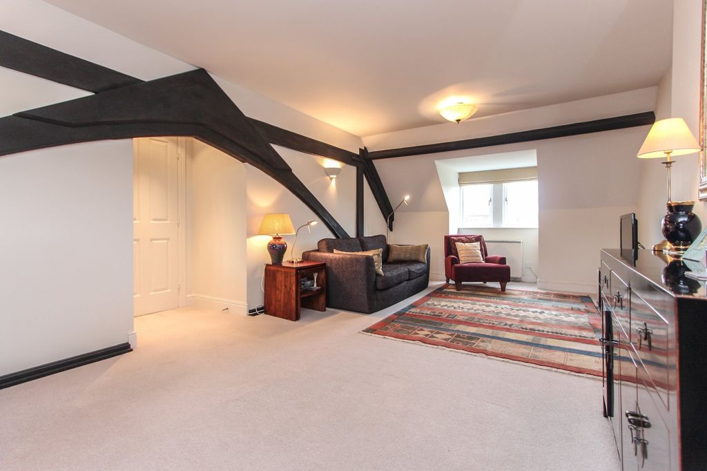 Property photo 3 of 14 Photo 10