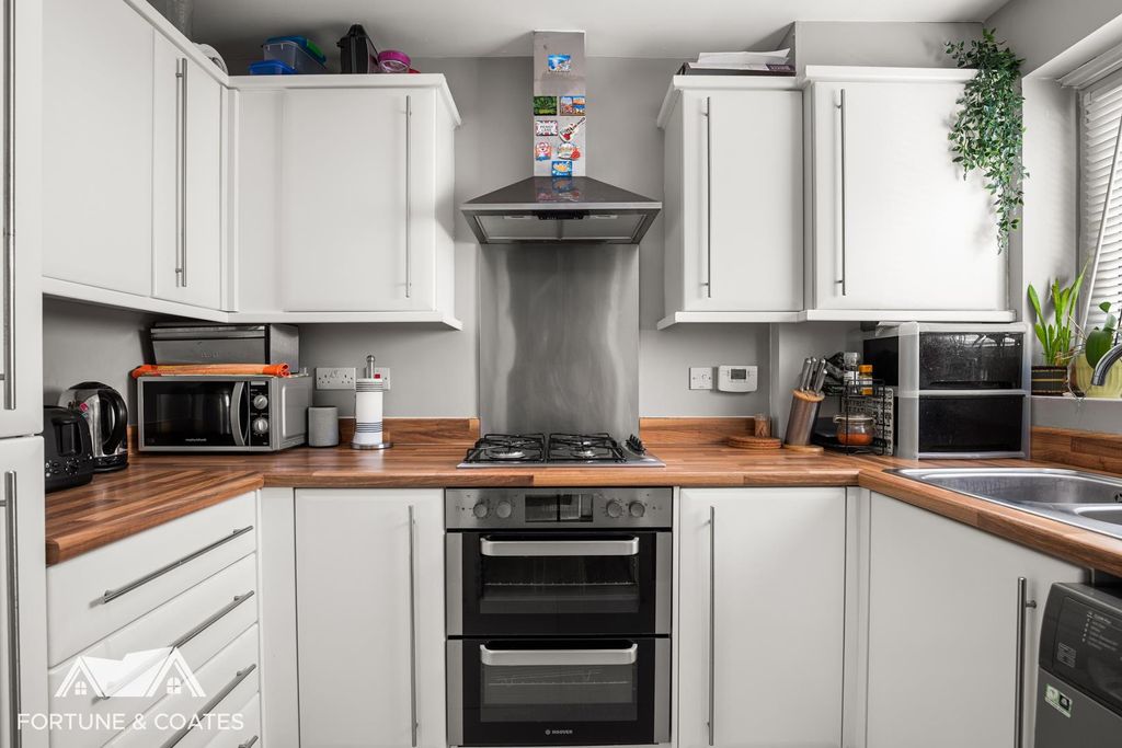 Property photo 2 of 23 Torkilsdenway_11.Jpg