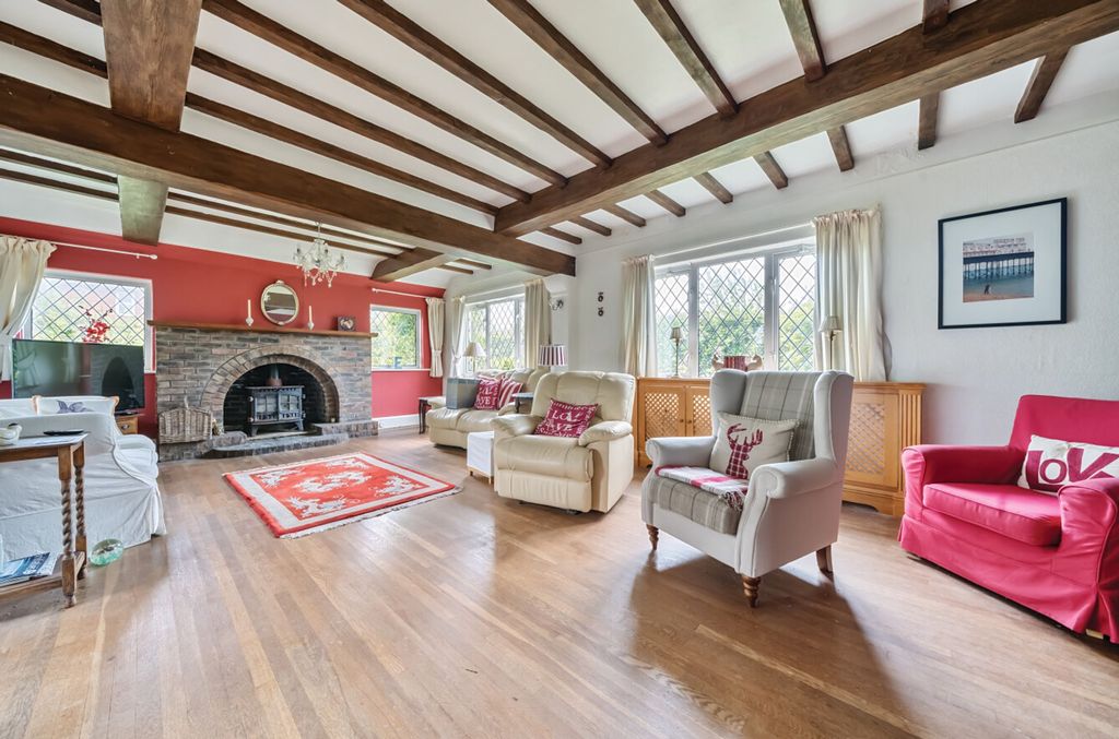 Property photo 3 of 16