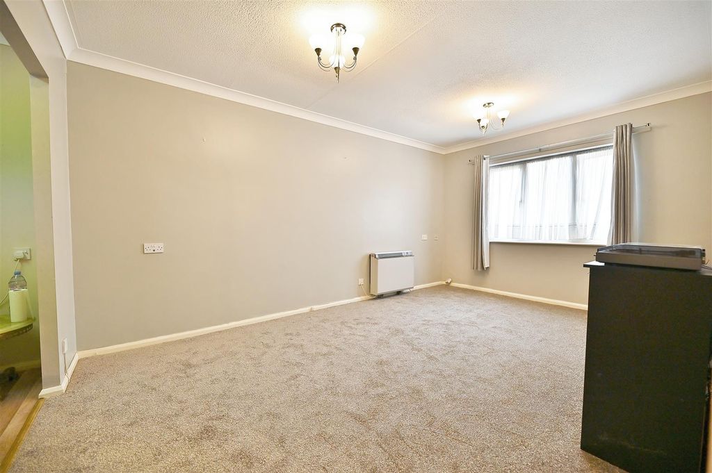 Property photo 2 of 9 Reception Room