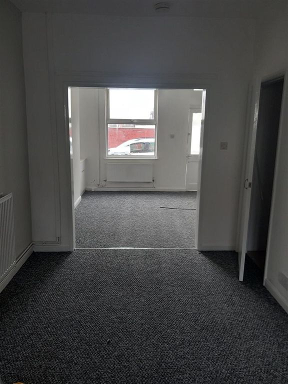 Property photo 2 of 15 Whatsapp Image 2024-10-22 At 15.38.28_06F152E4.Jpg