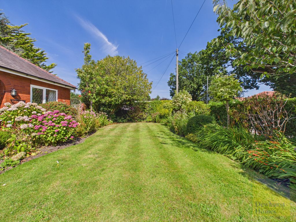 Property photo 2 of 32