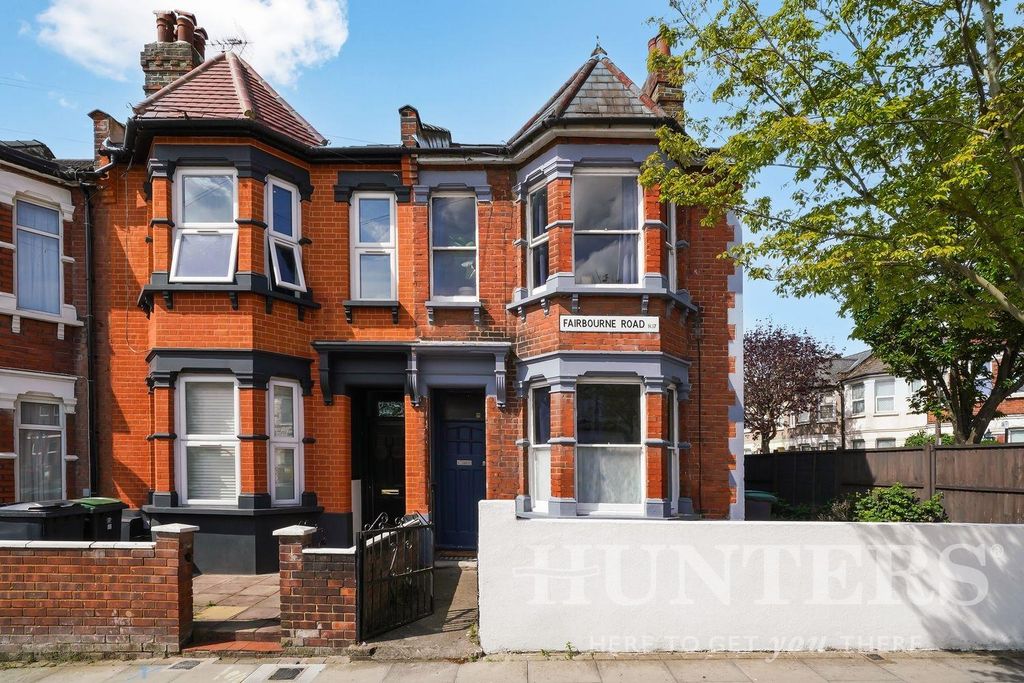 Property photo 1 of 15 61 Fairbourne Road - Pmvibcbs0Oge9Vjg1Or0.Jpg