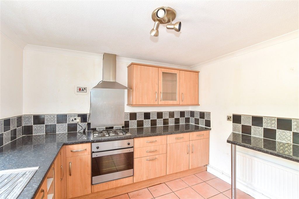 Property photo 3 of 14 Kitchen