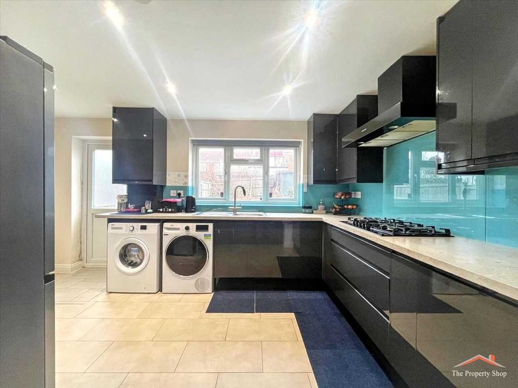 Property photo 1 of 11 Main Picture