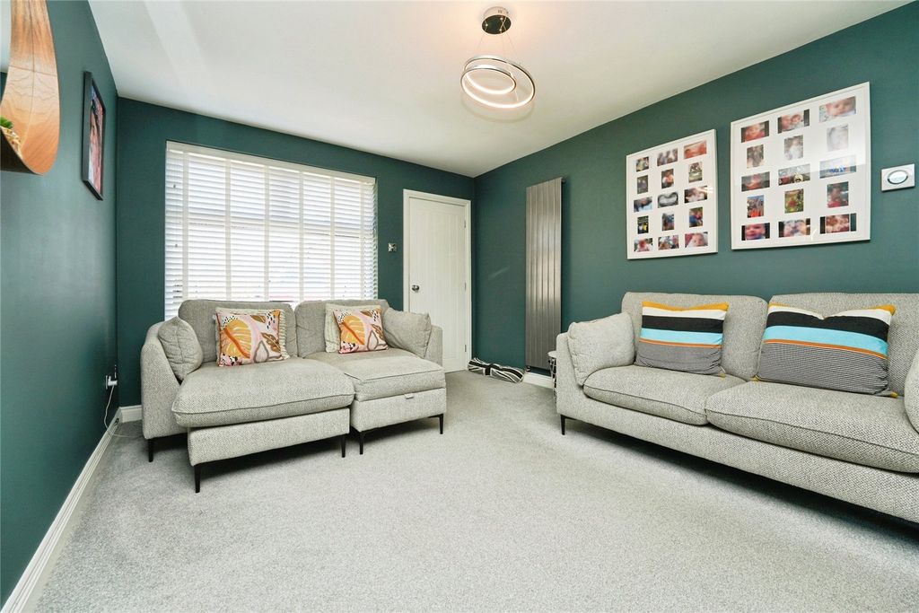 Property photo 2 of 24 Picture No. 31