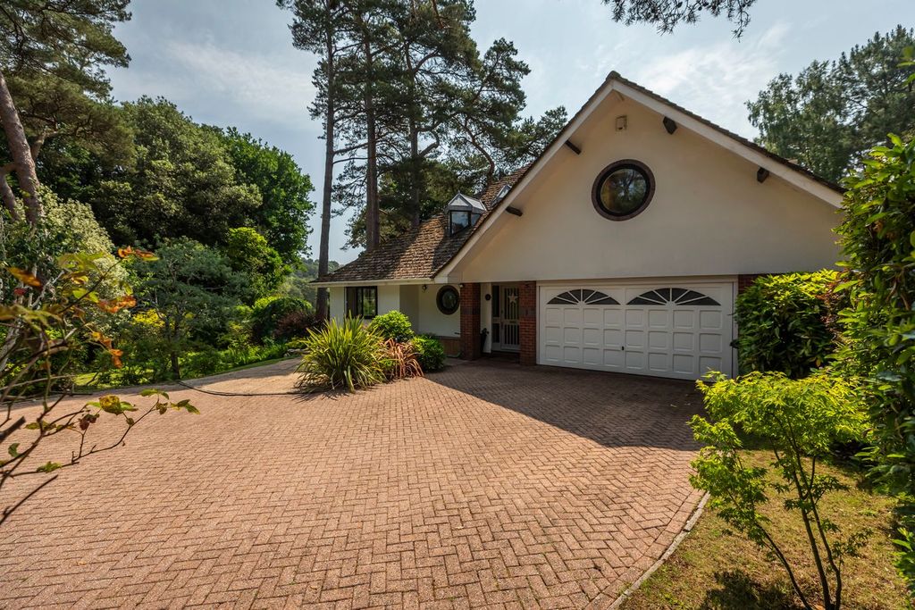 Property photo 1 of 39