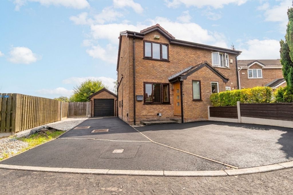 Property photo 1 of 13