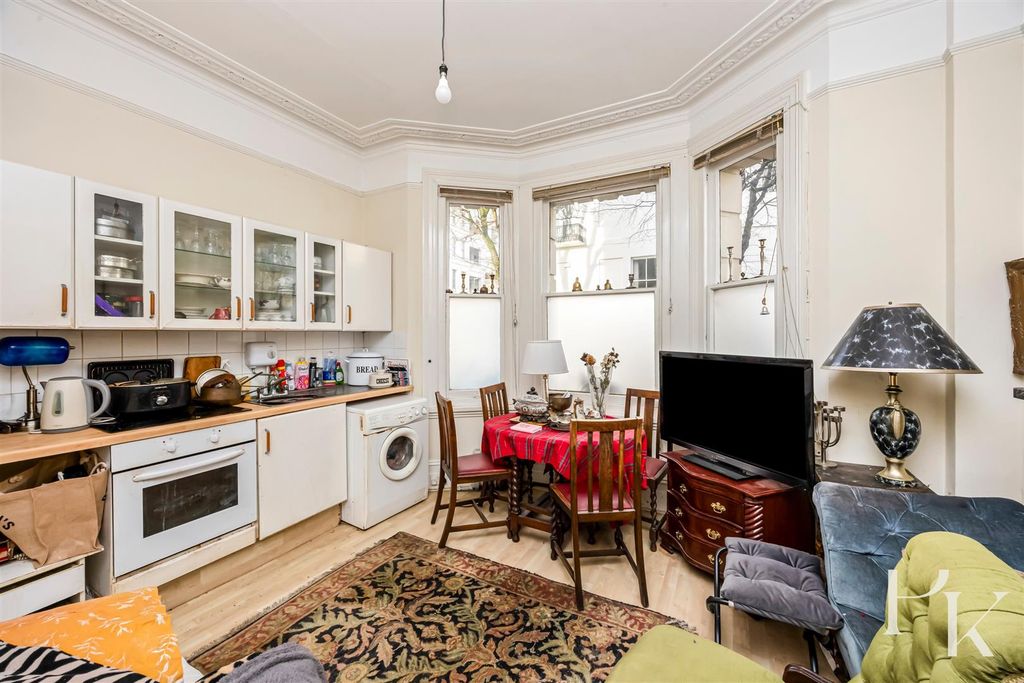 Property photo 2 of 13 Montpelier Place, 12, Flat 2-0009.Jpg