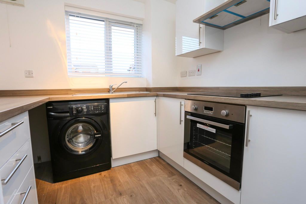 Property photo 3 of 9 Photo2