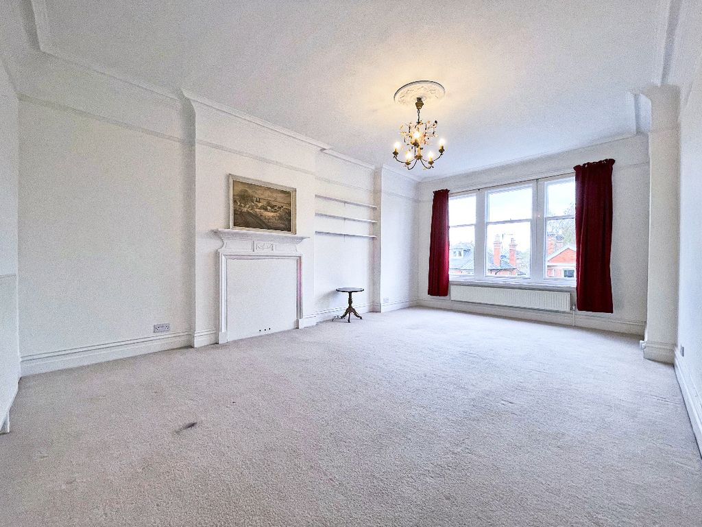 Property photo 3 of 9 3